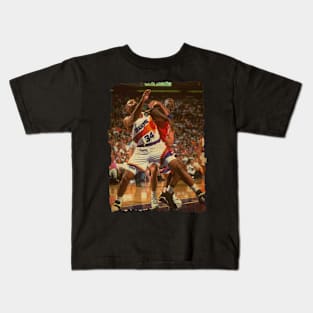 Charles Barkley vs Michael Jordan Vintage // 2 Kids T-Shirt